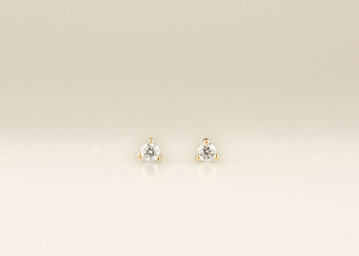 Classic Petite Solitaire Studs