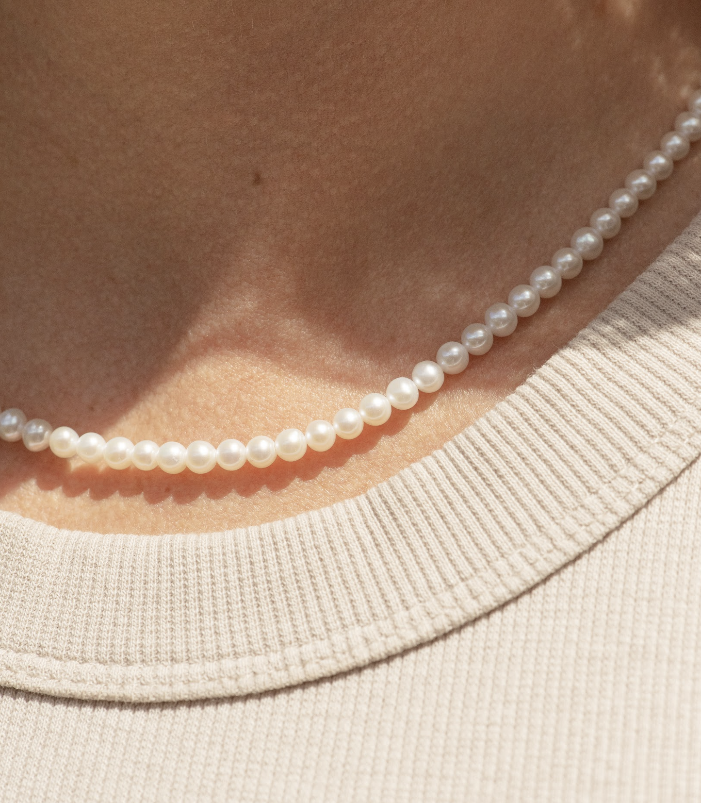 Round Pearl Strand